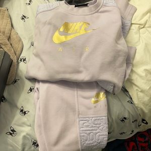 Nike sweat suit girls size medium light purple